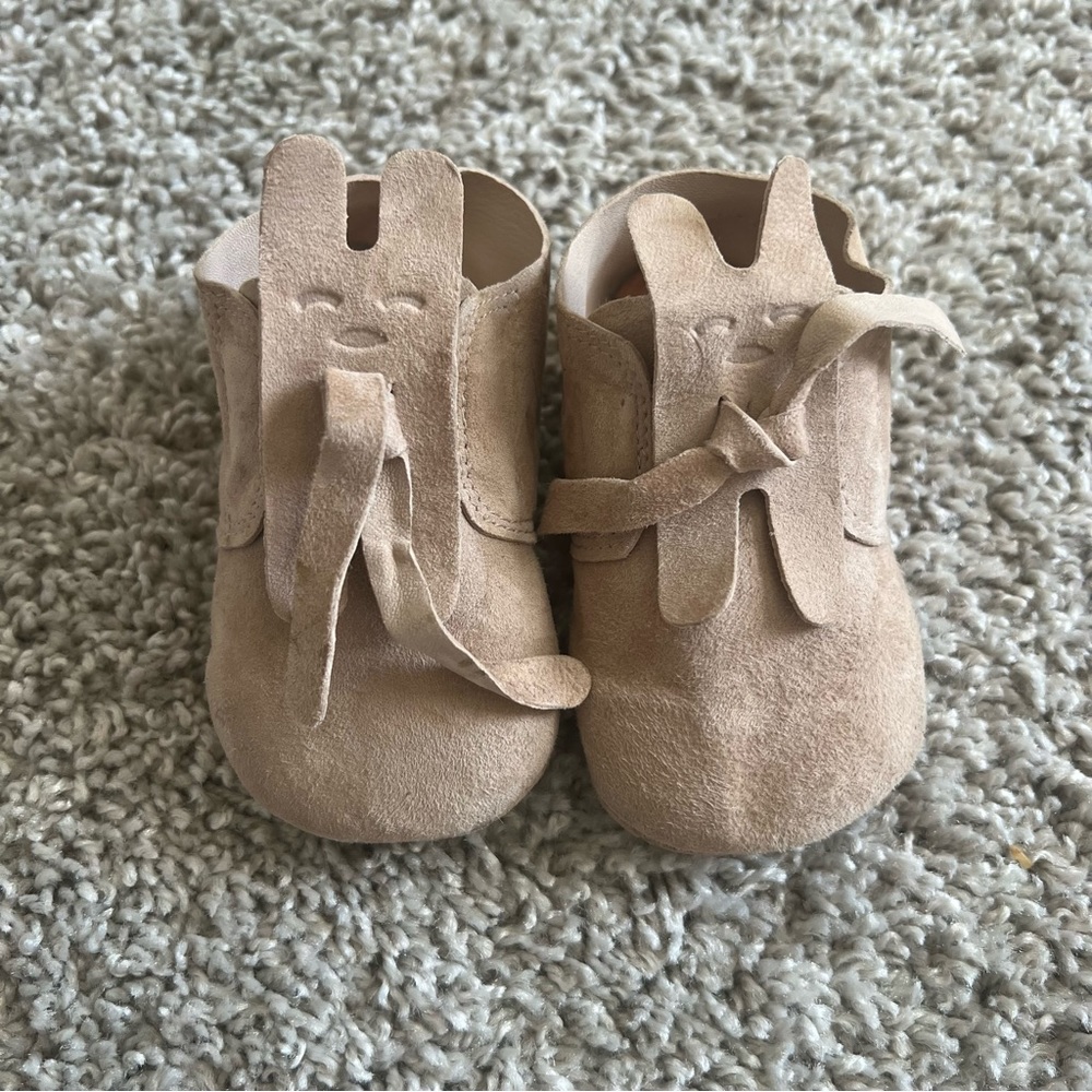 Zara Baby Soft Leather Moccasins Size 17/18